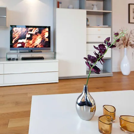 Villa Friede_marie_ App_ Hannah Sassnitz